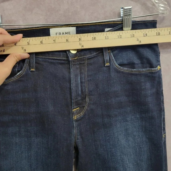 Frame Le Skinny de Jeanne in Wellington Wash Size 28 - Picture 5 of 14
